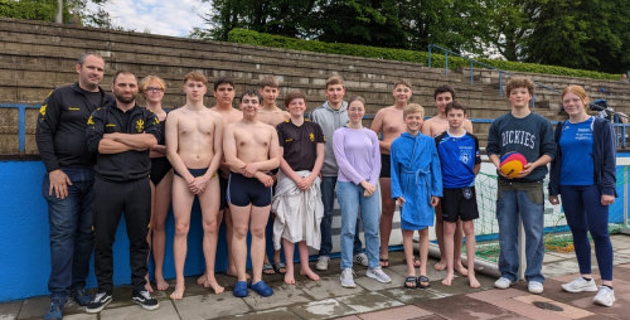 Zuwachs und Team-Spirit bei der U16 Wasserball-Jugend des SV13