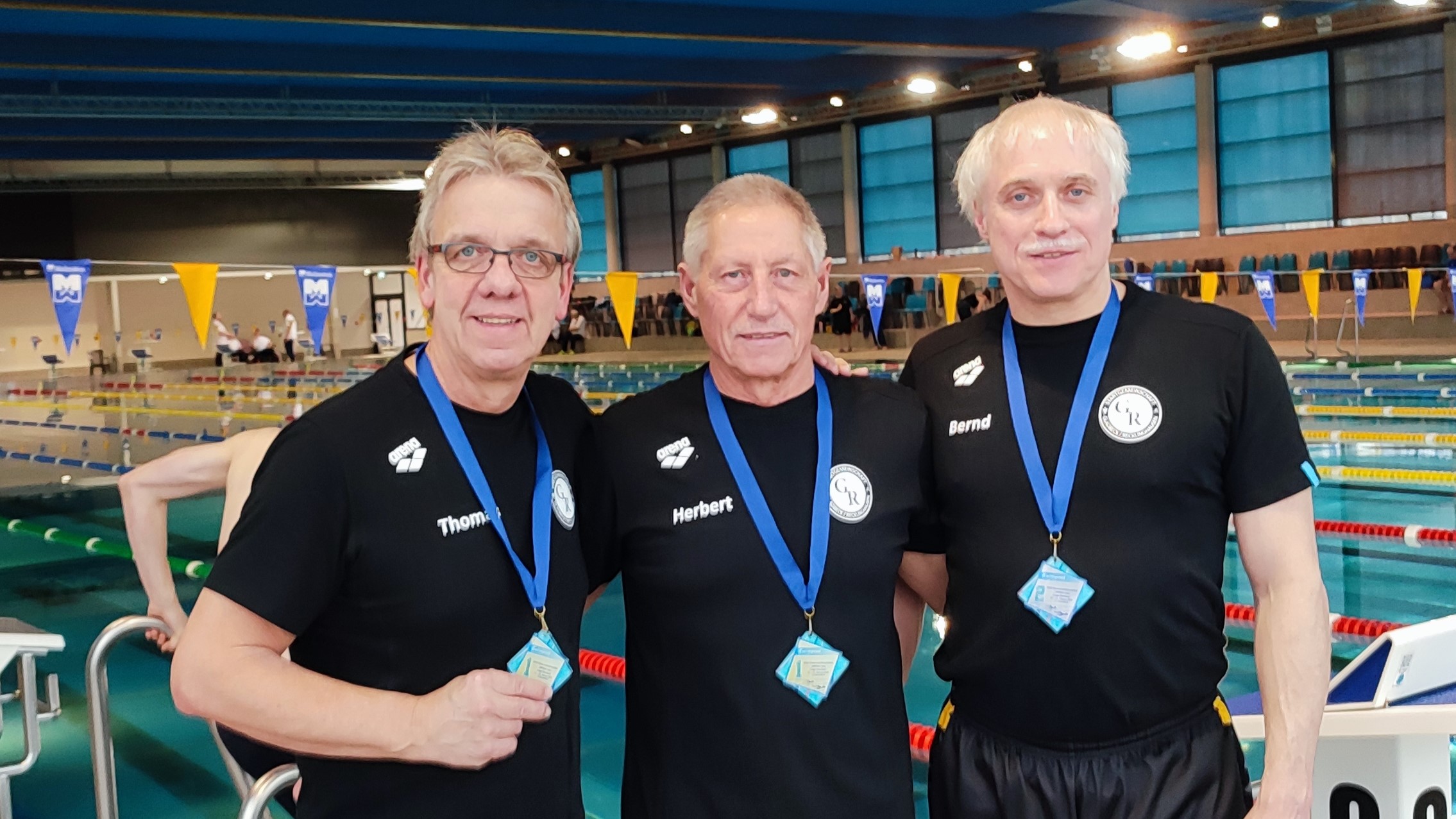 Masters-Schwimmer holen in Düsseldorf 3 Titel
